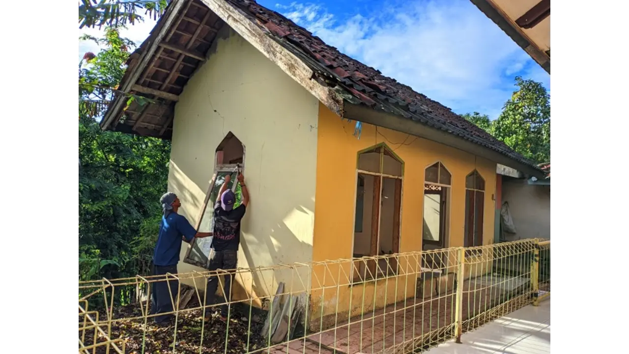 Mari Bangun Kembali Majelis Taklim Warga Terdampak Gempa Cianjur 2